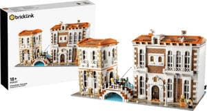 Venetian Houses